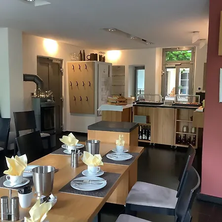 Zenz - Gaestezimmer Im Winzerhaus