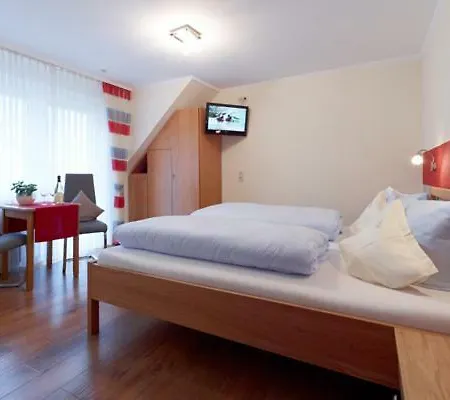 Zenz - Gaestezimmer Im Winzerhaus