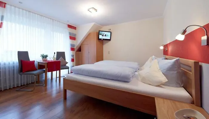 Zenz - Gaestezimmer Im Winzerhaus